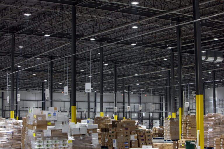 Food Warehouses Choose LED Lighting