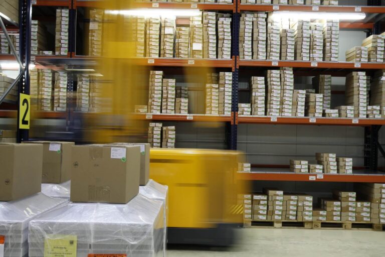 What Warehouse Lighting is Best for Your Employees?