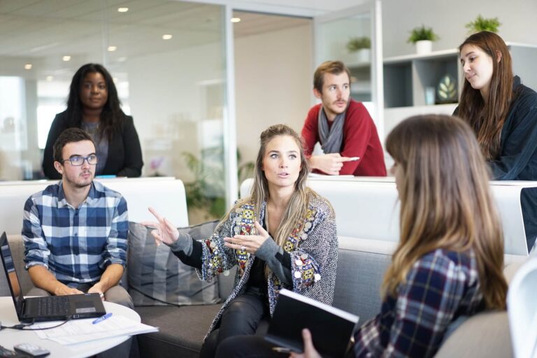 Study Suggests Brighter Interior Lighting Could Make Employees Smarter