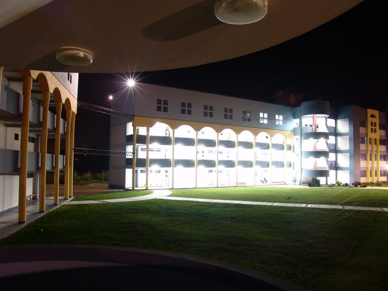 3 Reasons to Update Your University’s Exterior Lighting